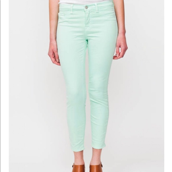 J Brand Denim - J Brand Capri/Crop Jeans!